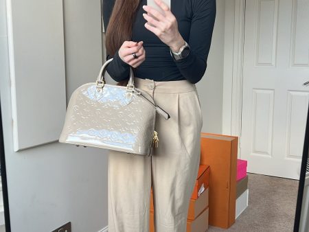 Louis Vuitton Alma PM Beige Monogram Vernis For Cheap