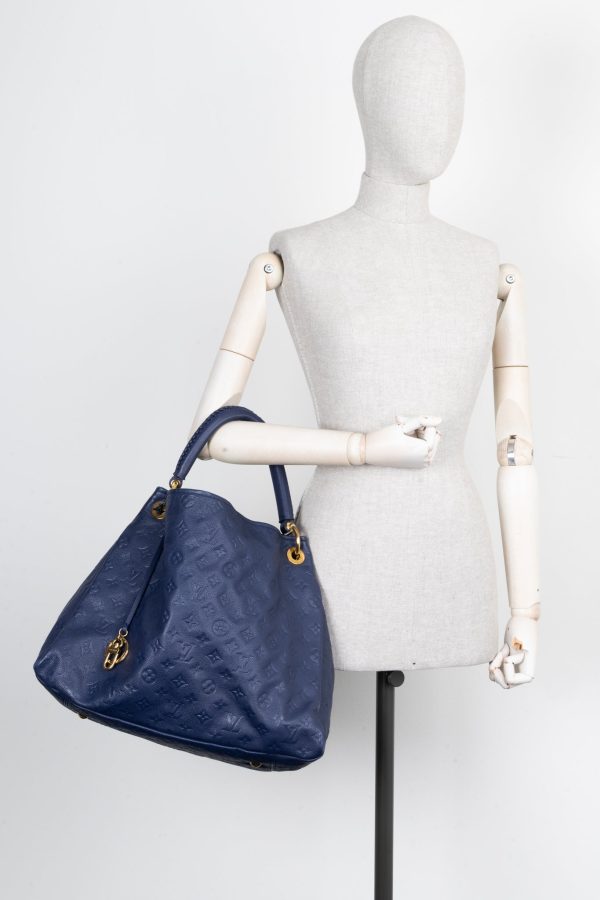 LOUIS VUITTON Artsy MM Empreinte Blue For Sale