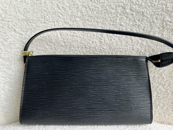 Louis Vuitton Vintage Black Epi Leather Pochette Fashion