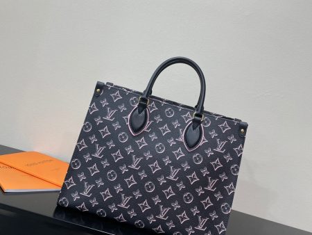 Louis Vuitton  MM Bag Fashion