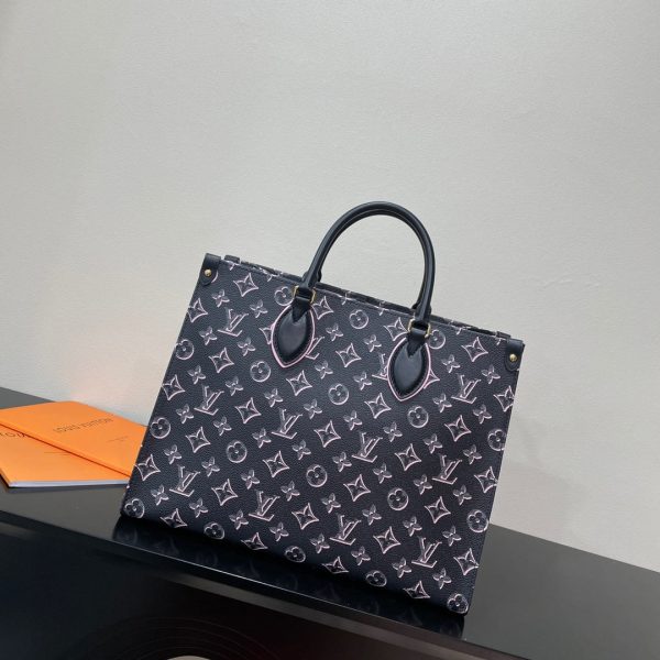 Louis Vuitton  MM Bag Fashion